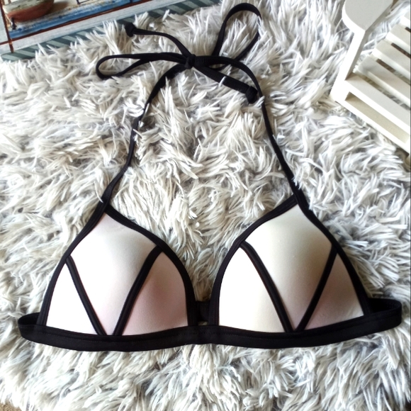 💕Victoria Secret PINK swim top 💕 - Picture 3 of 11